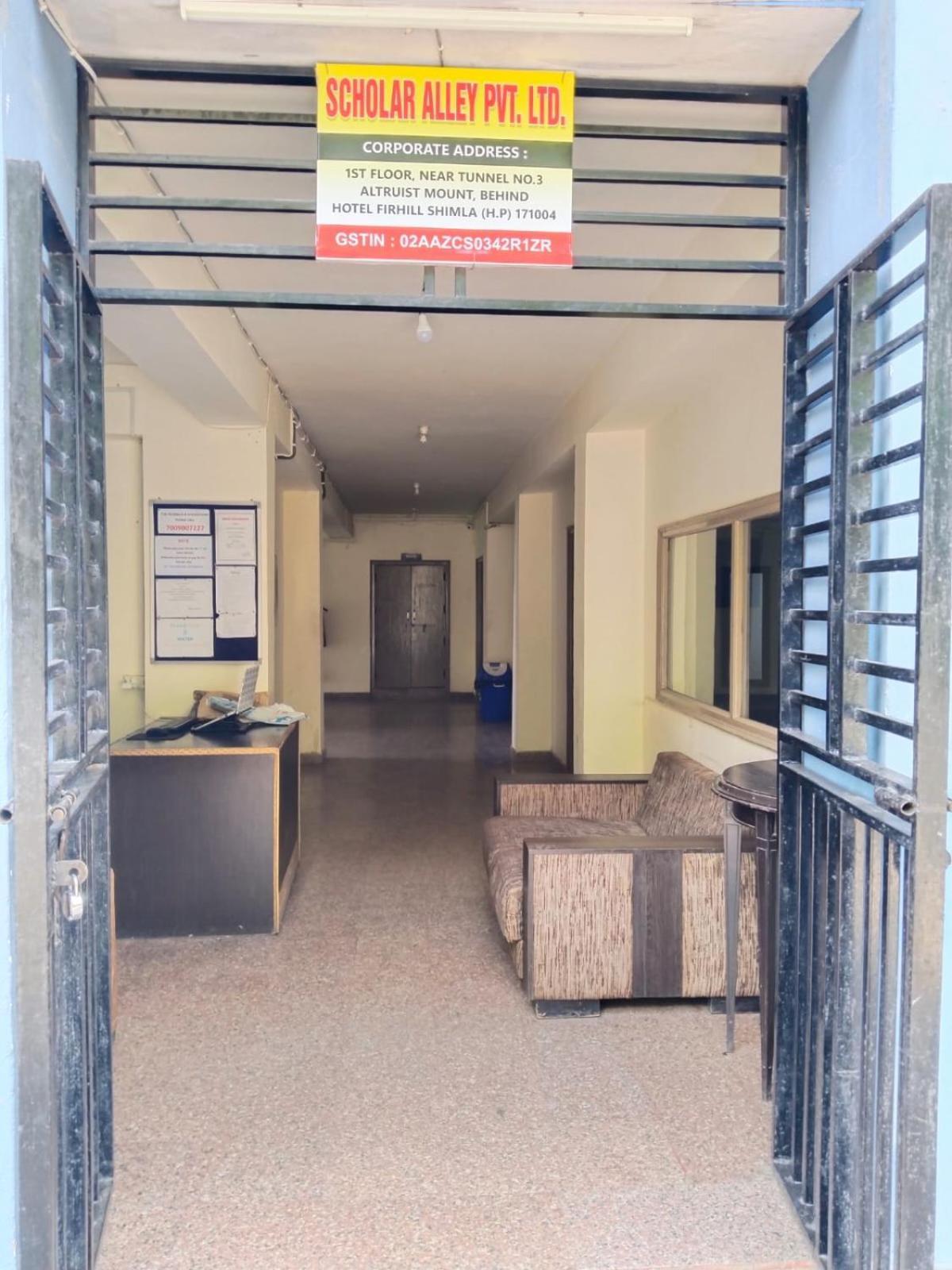 Abuzz Oxfordcaps Chanakya Hostel Solan Exterior photo